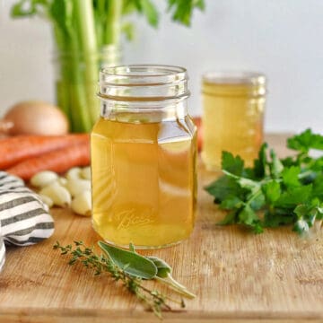 homemade vegetable stock featured